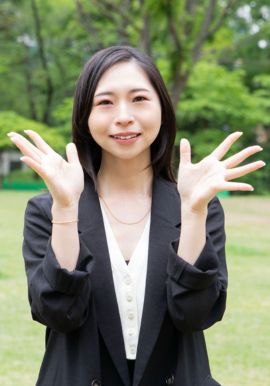 山田 真子